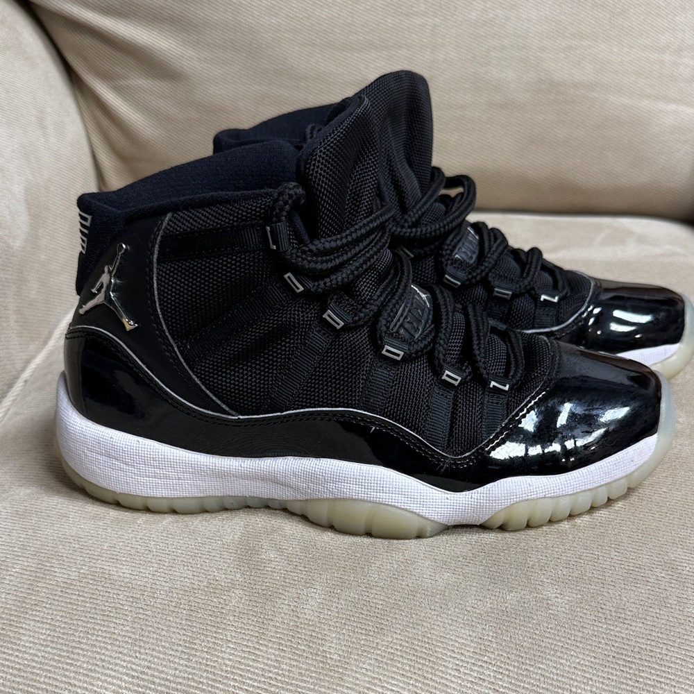 Nike Air Jordan 11 Retro "Jubilee" 25th  sneakers Black and White Sneakers